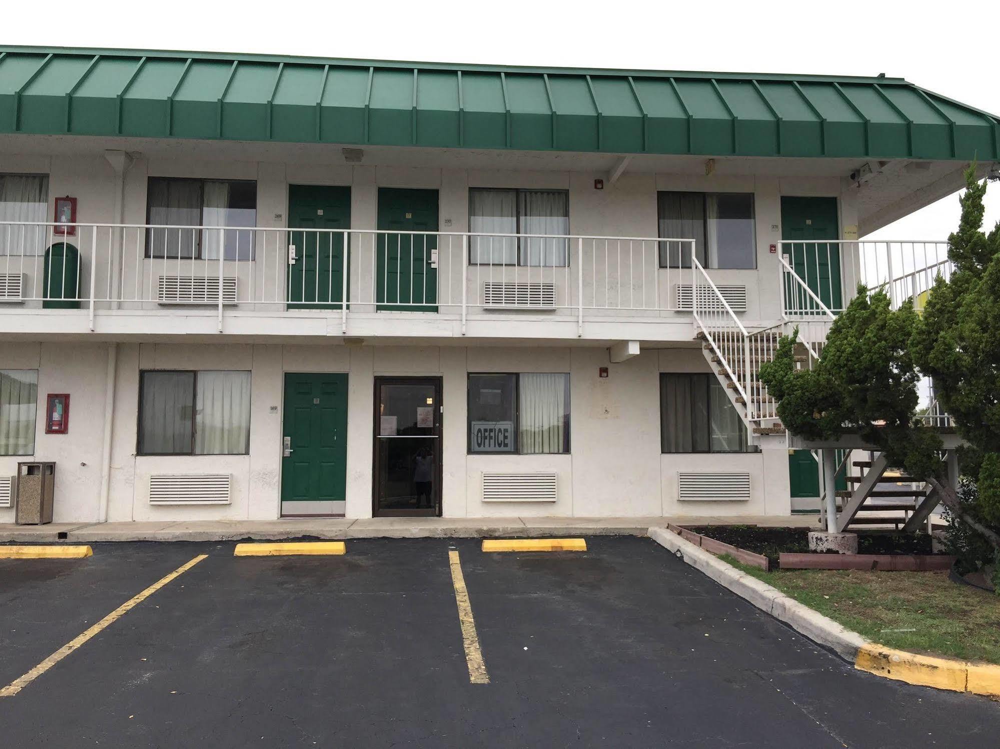 Q Lodging Extended Stay San Antonio Ngoại thất bức ảnh