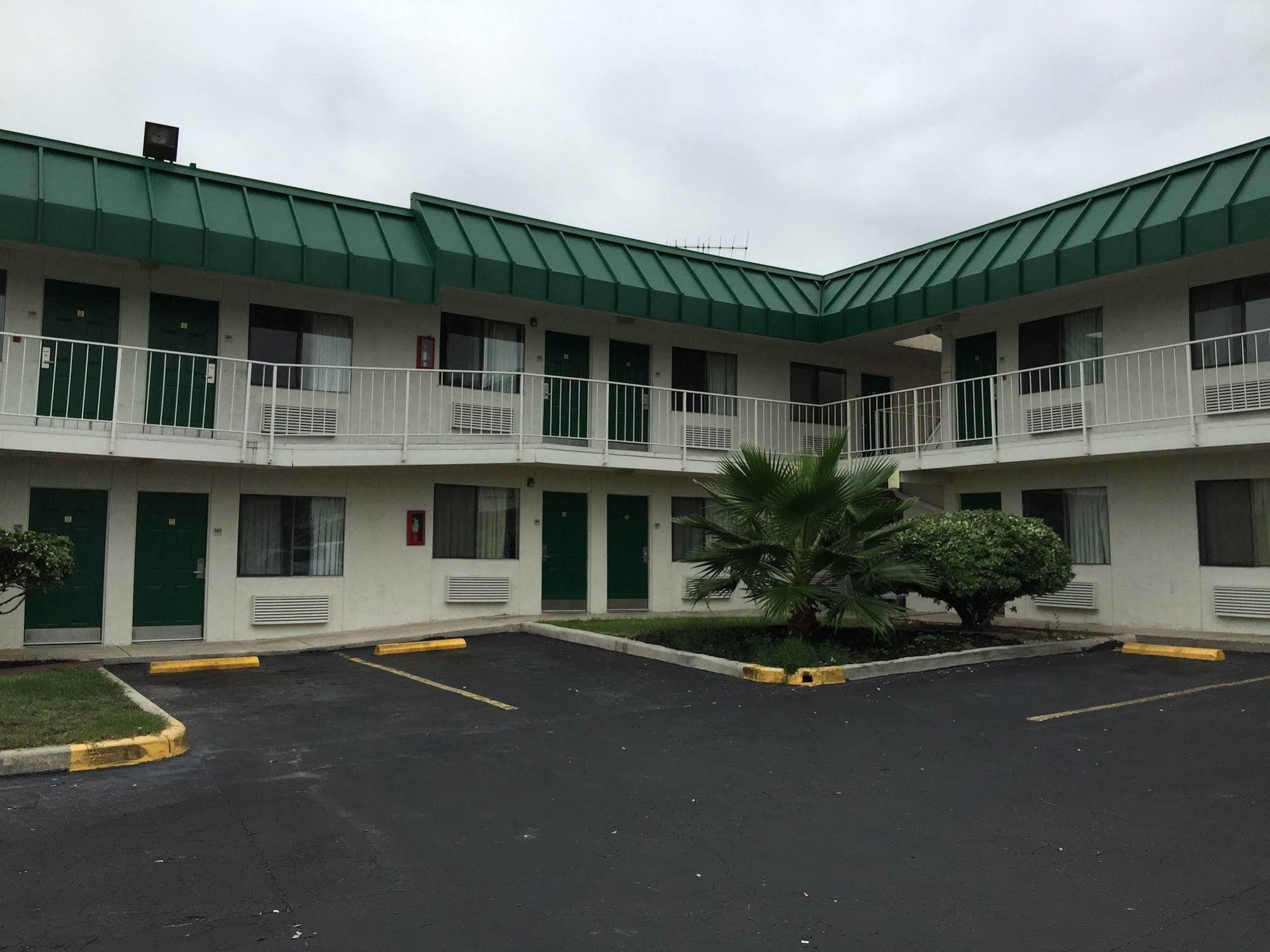 Q Lodging Extended Stay San Antonio Ngoại thất bức ảnh